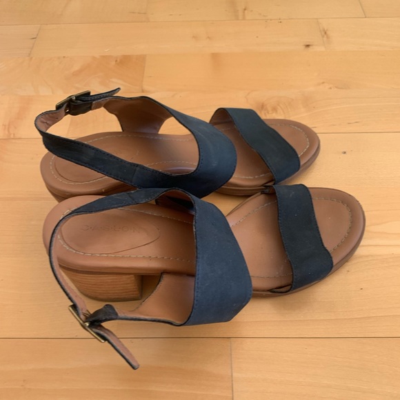 Caslon Navy Blue Sandals, 6.5 - Picture 1 of 3